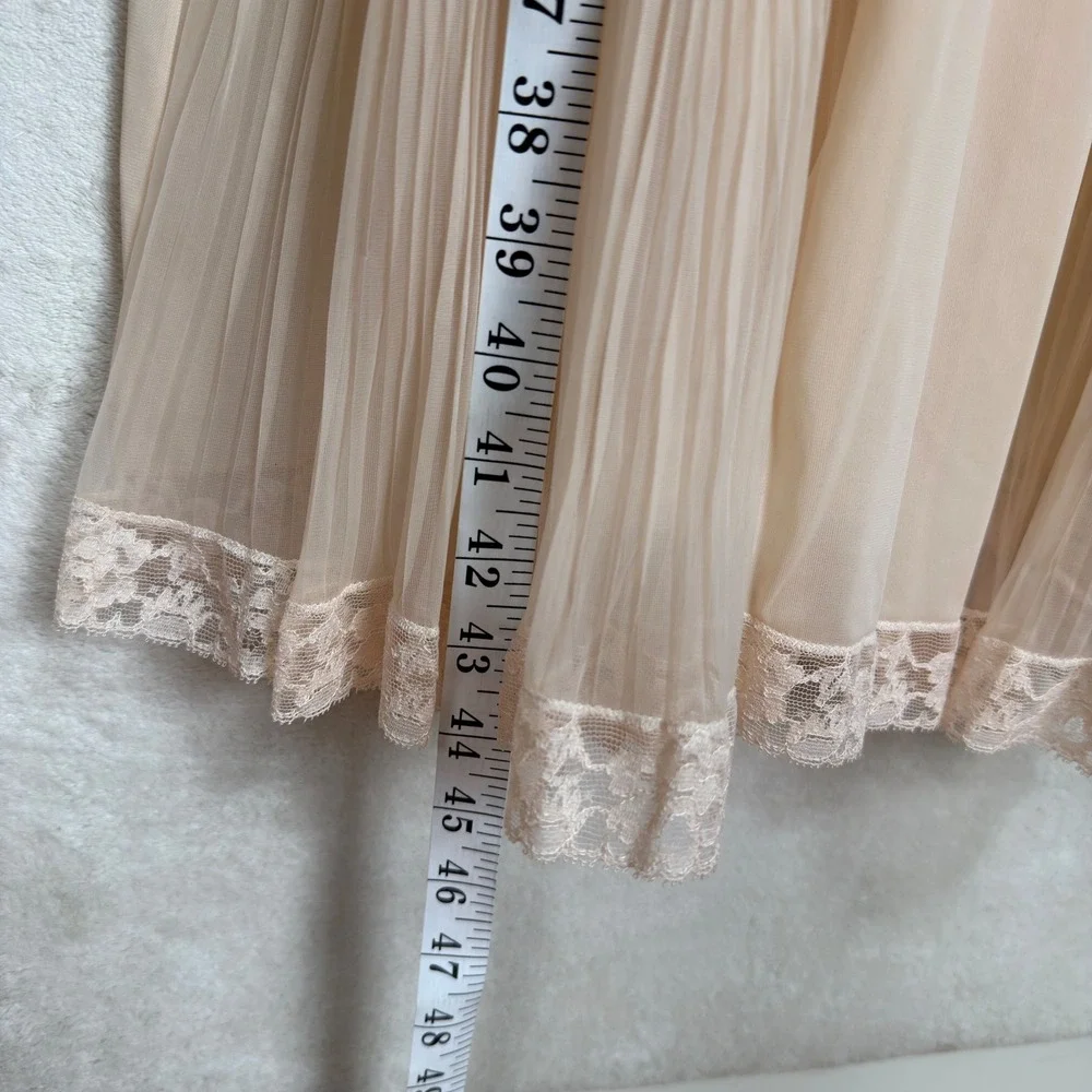 Vintage Rogers Peach Nylon Tricot Lace Pleated Full Slip Dress Size 36 Coquette